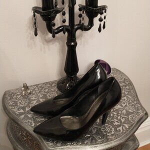 Black patent leather  BCBG Girls pumps